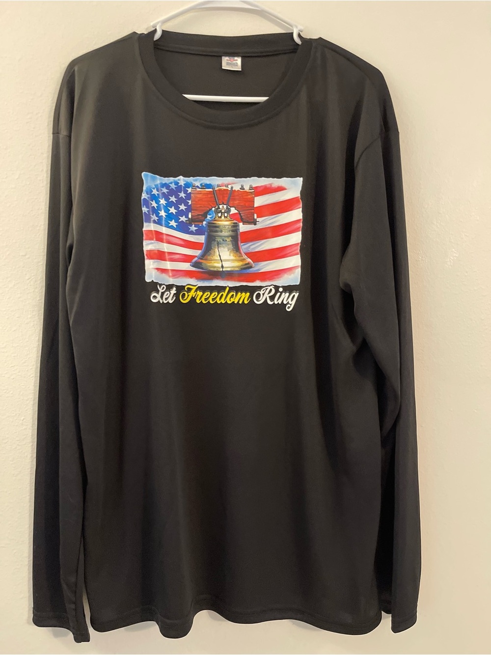 Let Freedom Ring Men's Long-Sleeve Graphic Tee - Black